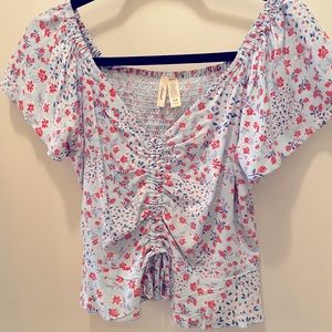 Juniors Floral Blouse Size Medium